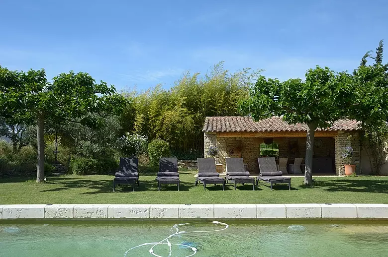 Ambiances Provence - Location villa de luxe - Provence / Cote d Azur / Mediterran. - ChicVillas - 7