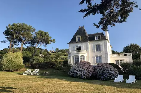 Self-catering beach villa in Brittany | ChicVillas