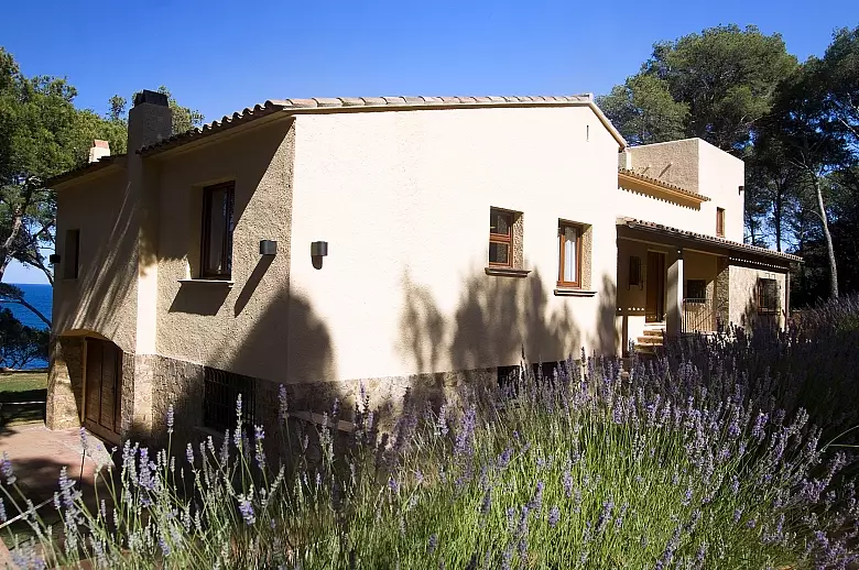 Calanques De Costa Brava - Luxury villa rental - Catalonia - ChicVillas - 3