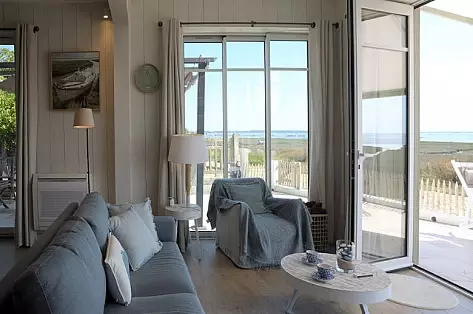 Seafront rental villa in Arcachon Bay | ChicVillas