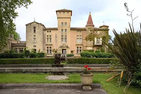 Rent a luxury castle in France | ChicVillas