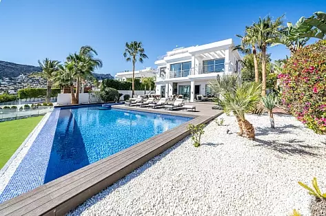 Luxury rental villa with seaview and pool Costa Blanca | ChicVillas