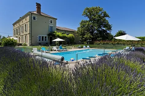 Villa rental with swimming pool in southwest France | ChicVillas