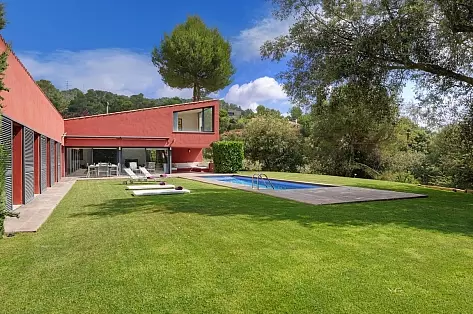 Rental villa with pool in Spain, Family Catalonia