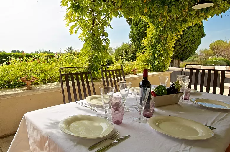 Luxury Alpilles 15 - Luxury villa rental - Provence and the Cote d Azur - ChicVillas - 14