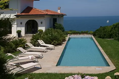 Ozeano - Luxury villa rentals with stunning views in Aquitaine and Basque Country | ChicVillas