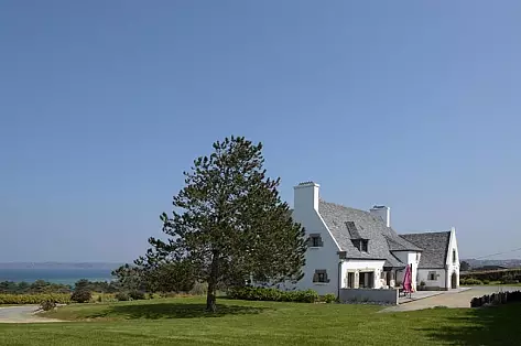 Holiday house for rent near the beach in Brittany