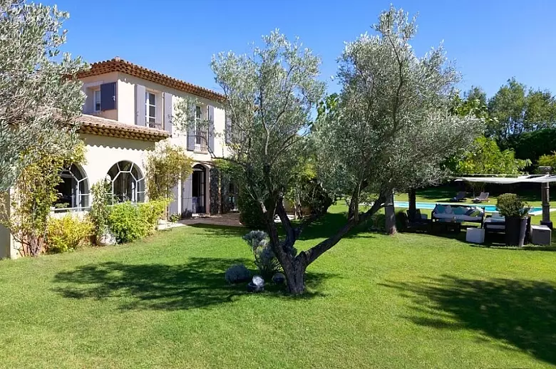 Saint Tropez Mer ou Jardin - Location villa de luxe - Provence / Cote d Azur / Mediterran. - ChicVillas - 1