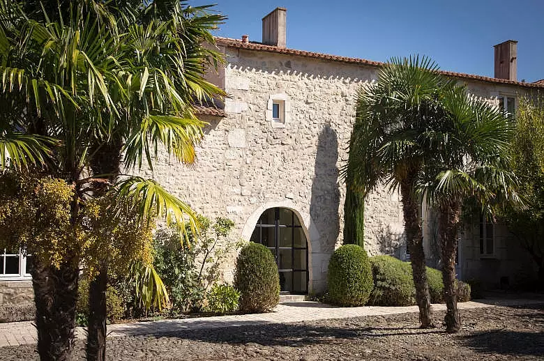 Un Chateau Secret - Luxury villa rental - Vendee and Charentes - ChicVillas - 3