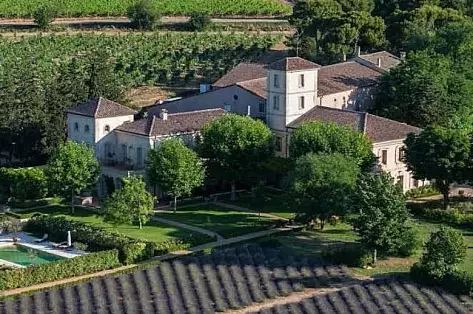 Un Domaine en Provence