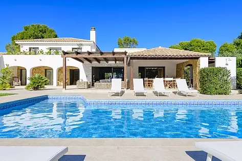 Beachfront Costa Brava Villa rental  | ChicVillas