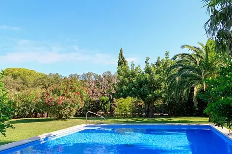 Luxury Rental Villa by the Sea Saint Tropez Pampelonne | ChicVillas